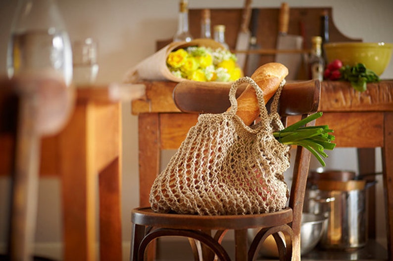 Strickanleitung für eine Netztasche aus Packschnur oder Baumwolle. Eine Tasche selber stricken. Eine Anleitung in Deutsch Bild 1