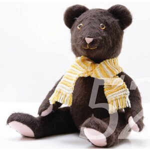 Istruzioni per cucire l'orsacchiotto. Modello di cucito per un orsetto di peluche. In tedesco. Istruzioni e modelli disponibili per il download immediato