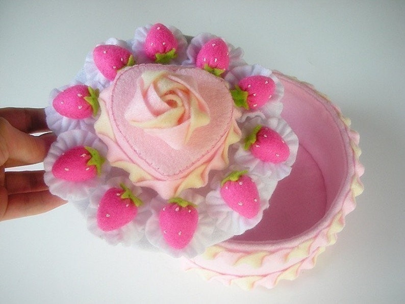 Sweet Valentine Cake set 2 Felt Sewing Pattern PDF image 2