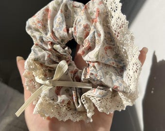 Vintage Floral Scrunchie: Lace Cotton Hair Tie