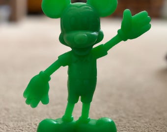 Vintage Mickey Mouse Waving Figurine Green Plastic - 1971 Louis Marx X Walt Disney Collectible