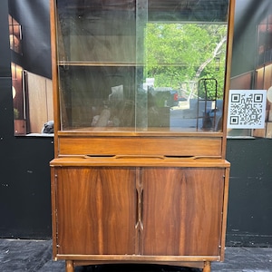 Mid Century Hutch/Buffet/Credenza