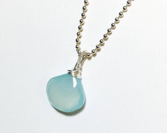 Chalcedon Anhänger, Sterling Silber Solitär, Briolette Edelstein Anhänger, Aqua Blau, Geschenke für sie, Edelsteinhalskette