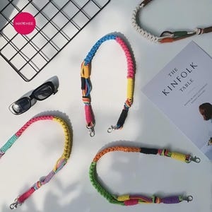 Macramé portemonnee, handgemaakte schouderriem, cadeau voor haar, sleutelkoordkaart, gepersonaliseerd vrolijk accessoire, telefoonhouder, Moederdag