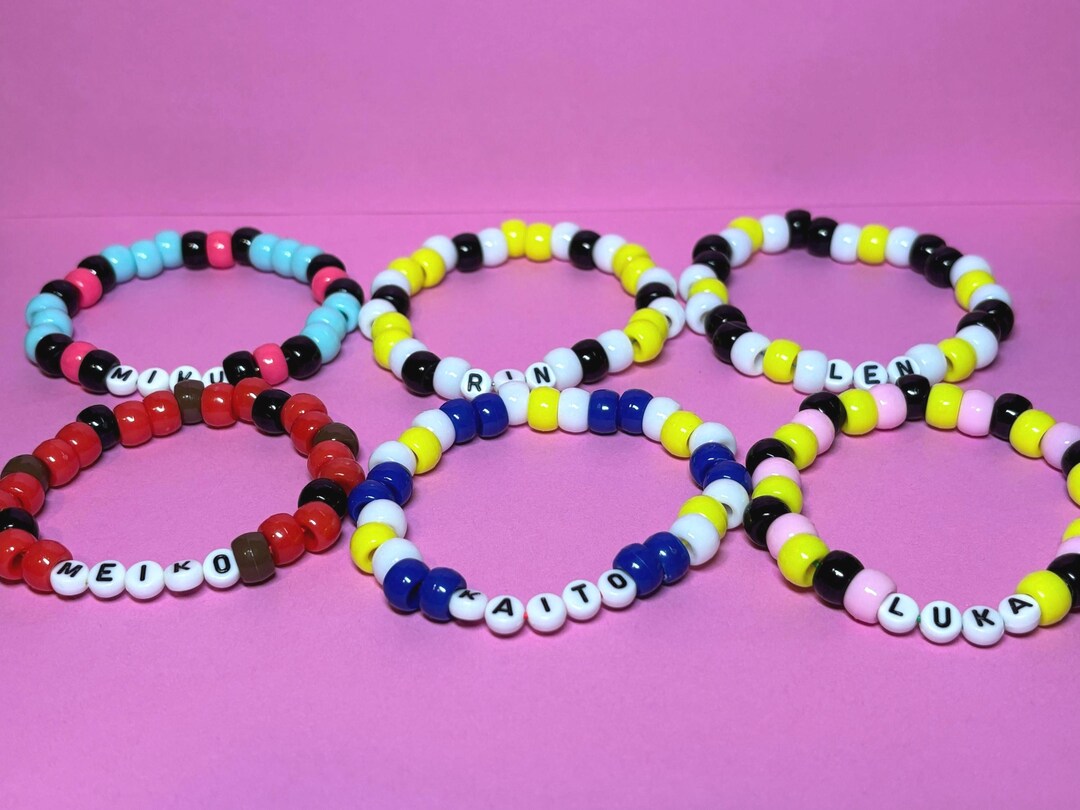 アナタシア 5人体制の頃のサインパーカー 81fdff93-926c-4a75-9dae-