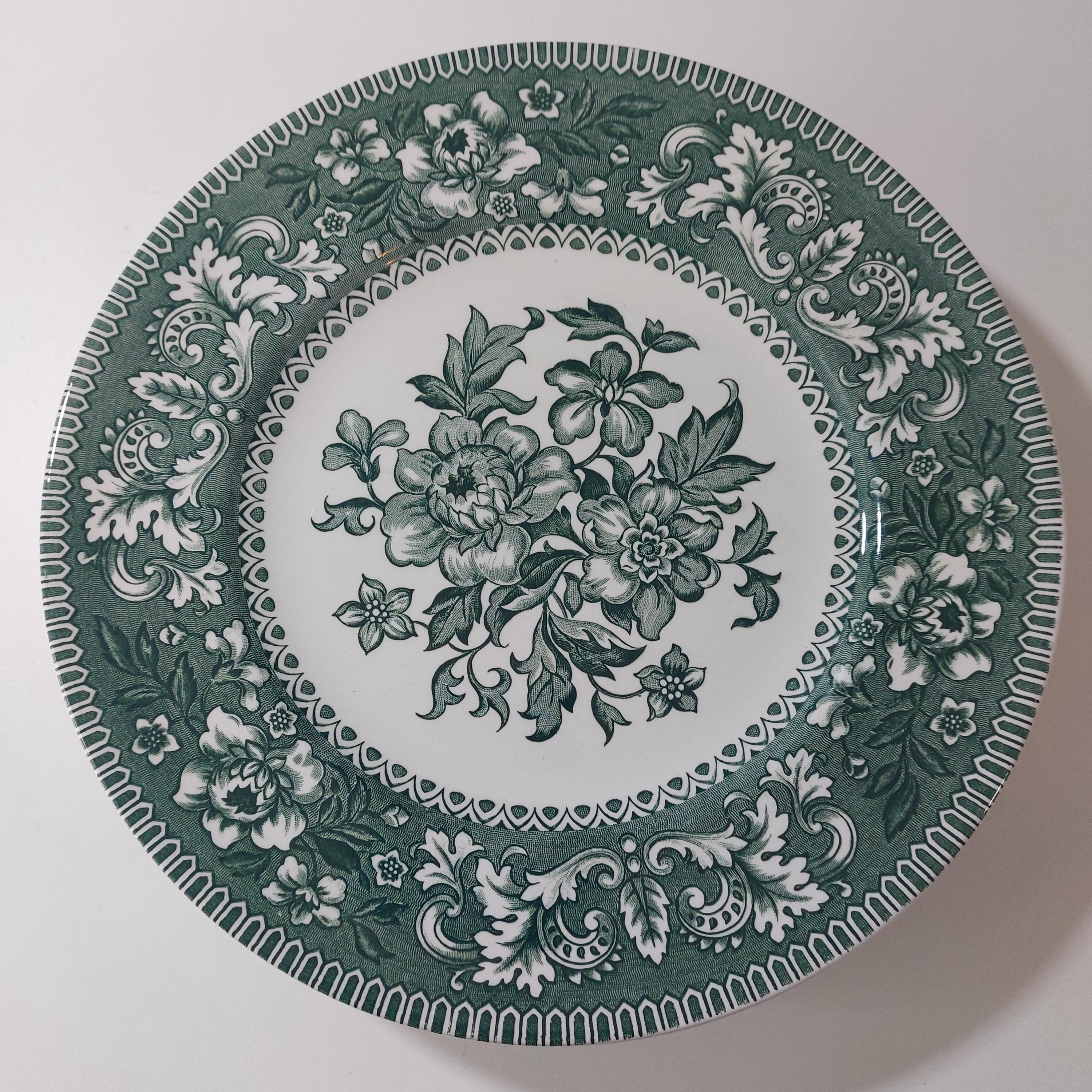 Vintage Wood & Sons | Large Dinner Plate | Westminster | Green
