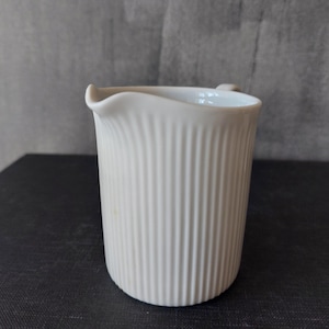 Vintage Arzberg | Germany | Secunda Athena | White | Creamer Milk Jug | Pitcher | 1960s | Ribbed White Porcelain | Löffelhardt | Bauhaus |