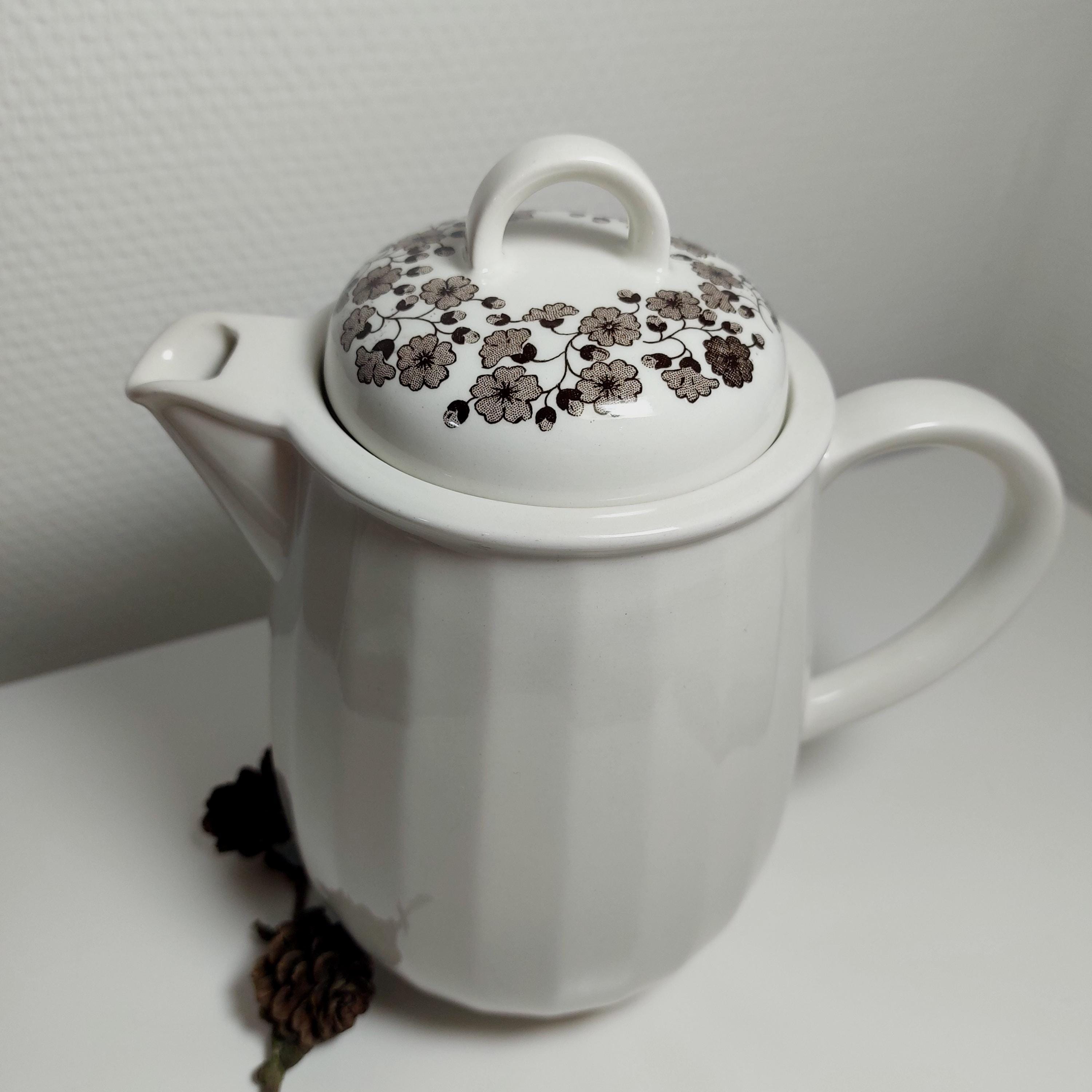 Enoch Wedgwood Tunstall Teapot - Etsy