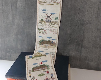 刺繍ハンガー。真鍮製クロスステッチベルプル。デンマーク製ニードル