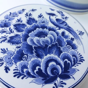 Vintage Delft | Delft Blue | Trinket Box | Jewellery Box | Container with lid | Classic White and Blue | Round | Holland | Netherlands |