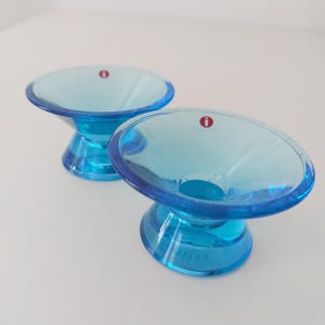 Vintage Iittala Finlandia / Década de 1990 / Juego de 2 / Kartio / Portavelas de vidrio / Diseño Kaj Franck / Turquesa brillante /