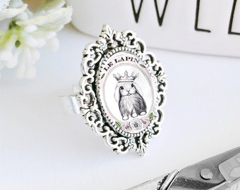 Bunny in Crown / Rabbit Jewelry / Bunny Ring / White Bunny Ring / Crowned Rabbit / Rabbit Ring / Rabbit Cameo Ring / Bunny Cameo Ring