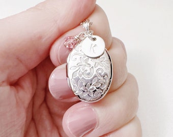 Oval Locket / Flower Locket / Locket With Alphabet Charm / Birthstone Locket / Locket Necklace/ Photo Locket / Locket With Photos / Initial