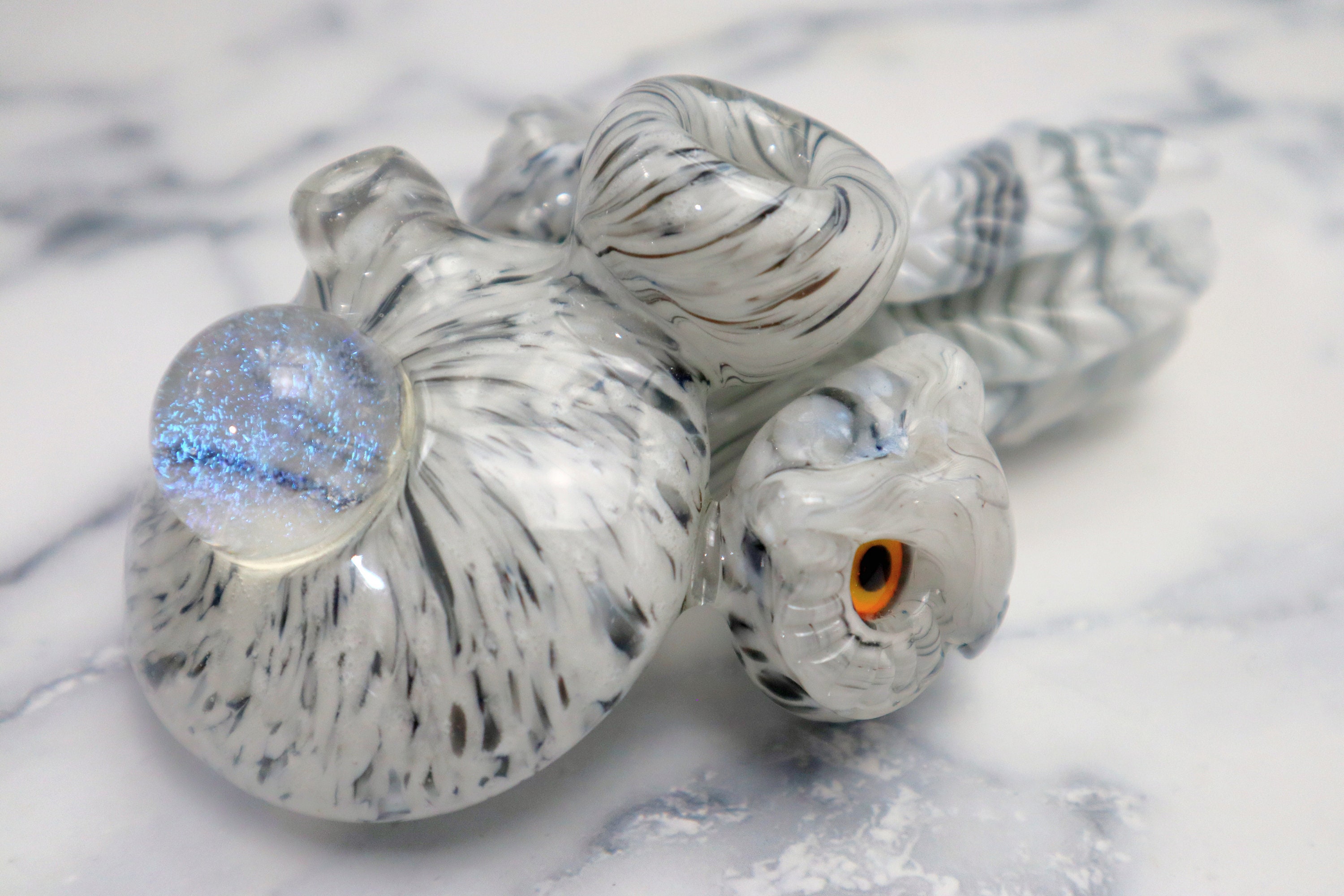Heady glass snow owl pipe
