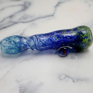Butterfly glass chillum pipe