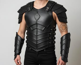 Chaleco de armadura de cuero negro hecho a mano para hombre / Chaleco de cosplay de cuero auténtico / Disfraz de guerrero para LARP / Ajuste personalizado disponible