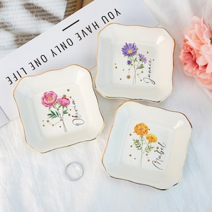 Birth Flower Ring Dish With Zodiac Sign,Personalized Ceramics Trinket Dish With Name,Jewelry Ring Holder For Her,Wedding Bridesmaid Gifts