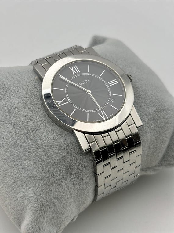 GUCCI 5200M.1 クォーツ 腕時計 本体ジャンク品，動作未確認です GUCCI 