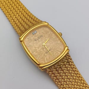 Vintage Elgin Quartz man watch