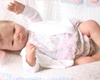 Danielle Landon ~Reborn "Landon Awake"~ 21 Inch Baby Girl Doll