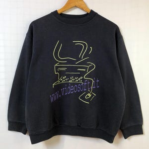 Sweat-shirt vintage | Bleu marine foncé | Style années 90, col rond imprimé, coupe oversize, imprimé ordinateur sur le devant, streetwear, unisexe, taille S