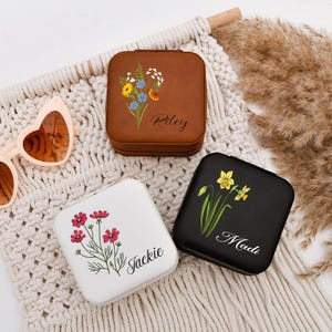 Joyero de regalo para dama de honor personalizado, compacto y portátil: caja de cuero ideal para organizar colecciones de collares, pulseras y aretes.