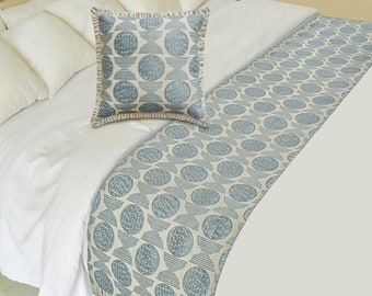 King / Queen / Twin Embroidered Bed Runner with Matching Throw Pillow Cover in Cotton Linen Contemporary - Elara