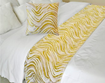 King / Queen / Twin Yellow / Gray Bed Runner with Decorative Throw Pillow Cover Jacquard Wave Pattern - Yellow Whirls