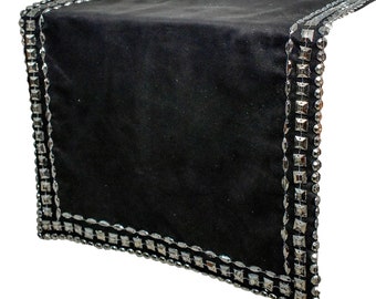 TABLE RUNNERS