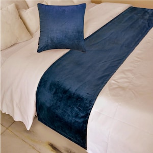 King / Queen / Twin Solid Velvet Bed Runner Pattern with Matching Throw Pillow Cover in Plain Green Bedroom Decor - Navy Velvet Plush