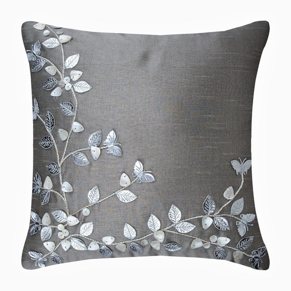 Art Silk Silver Toss Cushion 16"x16", Designer Toss Throw Pillow Throw Pillow Nature Floral Pattern Contemporary Style - Silver Beauty