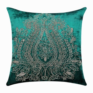 Handmade Peacock Green Euro Pillow Cover 24&quot;x24&quot; / 26&quot;x26&quot;, Velvet Toss Pillows Bed Pillow Paisley Pattern Traditional Home - Royal Duke