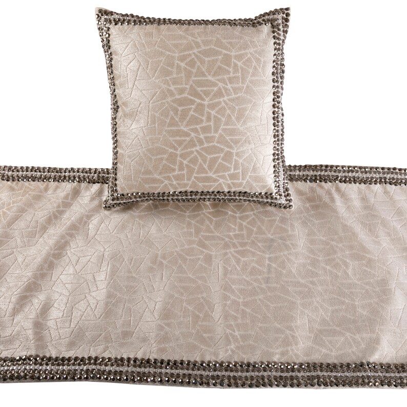 Mosaic Glory Bed Runner with Decorative Throw Pillow Cover 53 x 18 Inch Ivory Designer King Size Bed Scarf in Foil Velvet /& Bead Border