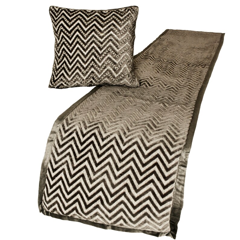 King / Queen / Twin Grey Bed Runner With Decorative Throw Etsy