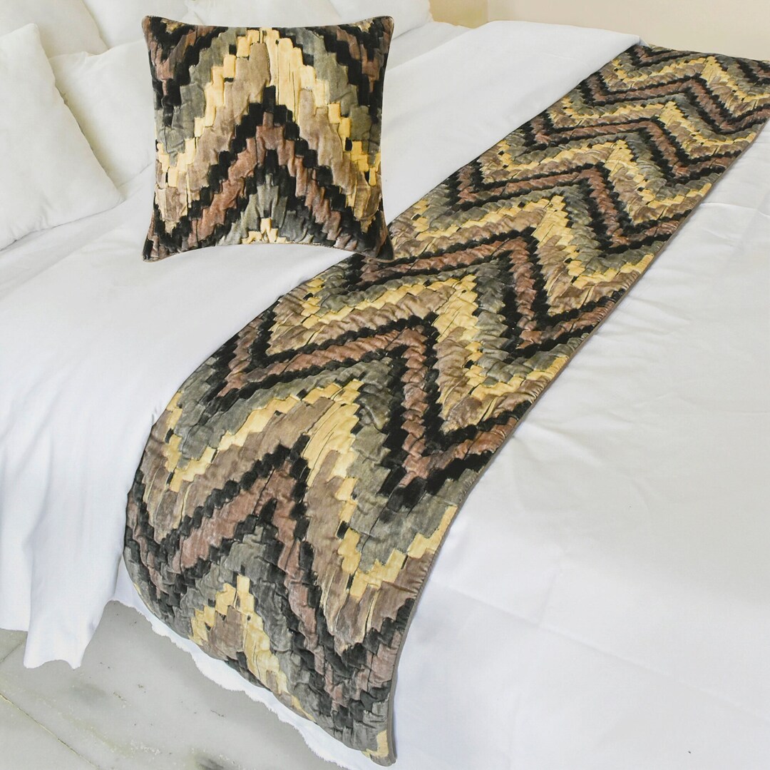 Twin Sun Quilted Table Runner NCU0NTV241