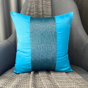 Art Silk Aqua Blue Beaded Striped Decorative Throw Pillow Cover, 24x24/26x26 Modern Style Sofa/Outdoor Designer Cushion Cover - Aqua Center