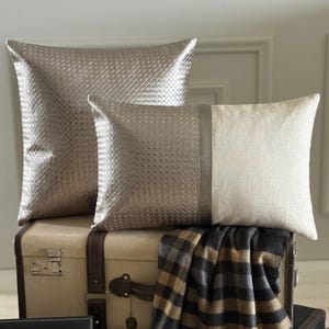 Grauer/Beiger Kunstlederbezug mit Leinen-Patchworkmuster, moderner Dekokissenbezug/Lendenkissenbezug – Lux Grey