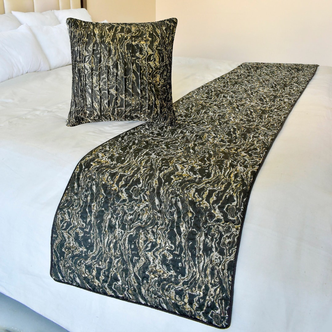 King / Queen / Twin Black and Gold Bed Runner With Matching Throw ...