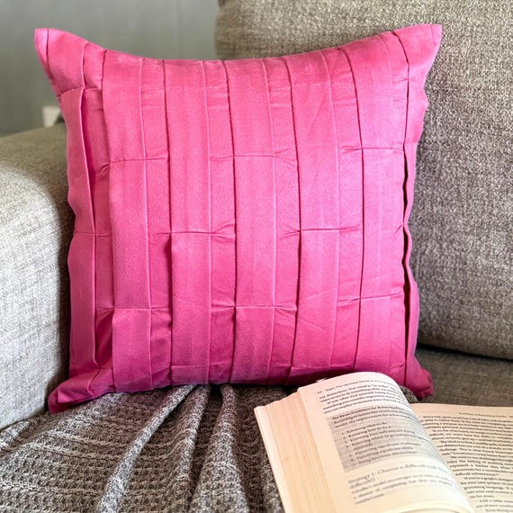 Strukturierter Pintuck Wildlederimitatkissenbezug, 24x24 / 26x26, Euro Sham, solider quadratischer Kissenbezug - Pink Love Tune