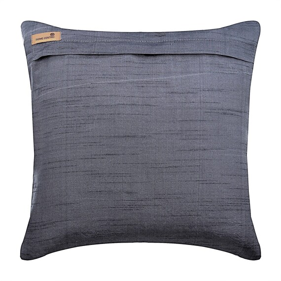 Large couch online pillows 26x26