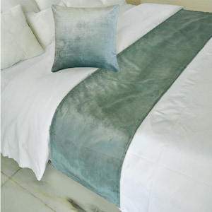 King / Queen / Twin Solid Velvet Bed Runner Pattern with Matching Throw Pillow Cover in Plain Green Bedroom Decor - Ice Blue Velvet Plush