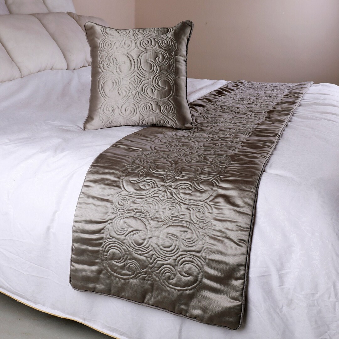 King / Queen / Twin Silver Bed Runner With Decorative Throw Pillow