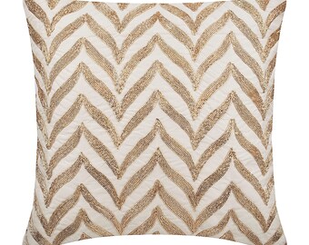 decorating a sectional with pillows