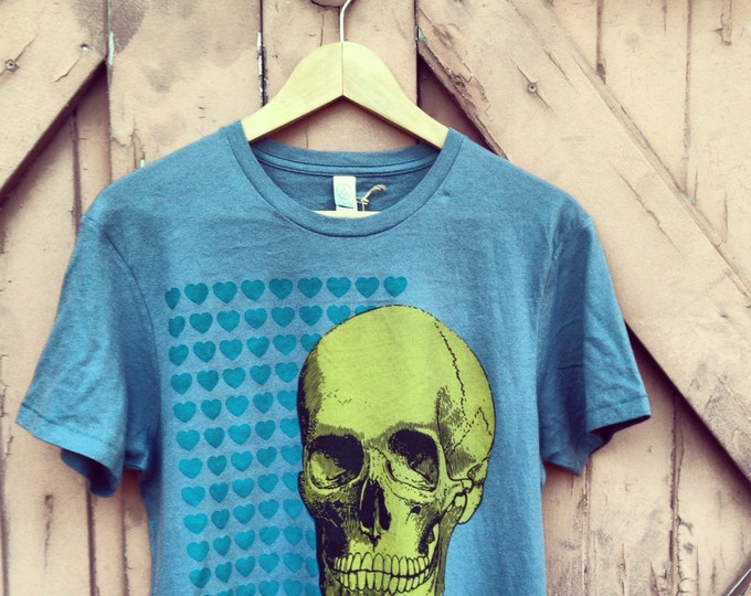 Halloween Costume Skull Print Organic Cotton T-shirt | Hand Printed Skulls and Hearts Shirt | Screen Print Tshirt