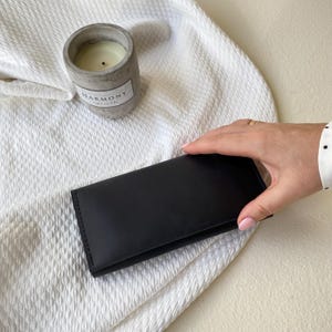 Monedero de cuero negro, billetera de cuero hecha a mano, billetera de cuero de primera calidad, billetera de cuero de mujer, un bolso de regalo para mujer, bolso de mano para mujer
