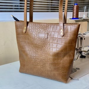 Echtleder Tragetasche, Ledertasche, Leder Schultertasche, Leder Einkaufstasche, Damen Reißverschlusstasche, Laptoptasche, Damen Wandertasche