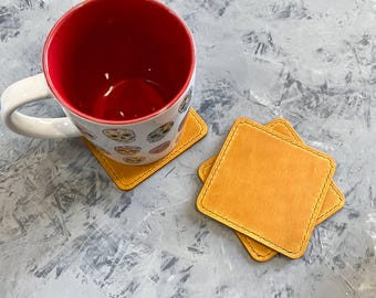 Leder Untersetzer Set, quadratische Leder Untersetzer, handgemachte Leder Untersetzer, minimalistische Tischdekoration, Geschenk für Zuhause