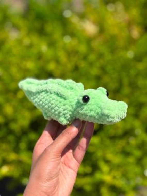 40 Alligator Crochet Patterns for Handmade Gifts, Nursery Decor, and Playful Amigurumi 20 Charlie the No-sew alligator crochet