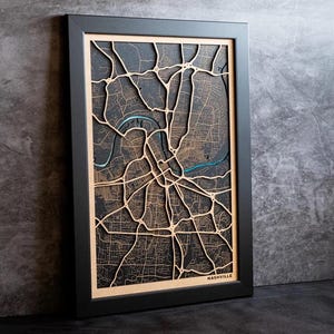 Schöne Holzkarte von jeder Stadt der Welt | Einzigartiges Geschenk für Housewarming, 5. Jahrestag, Geburtstag, Hochzeit | Holz und Epoxidharz