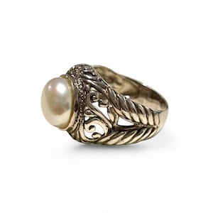 Vintage signed sterling silver pearl ring